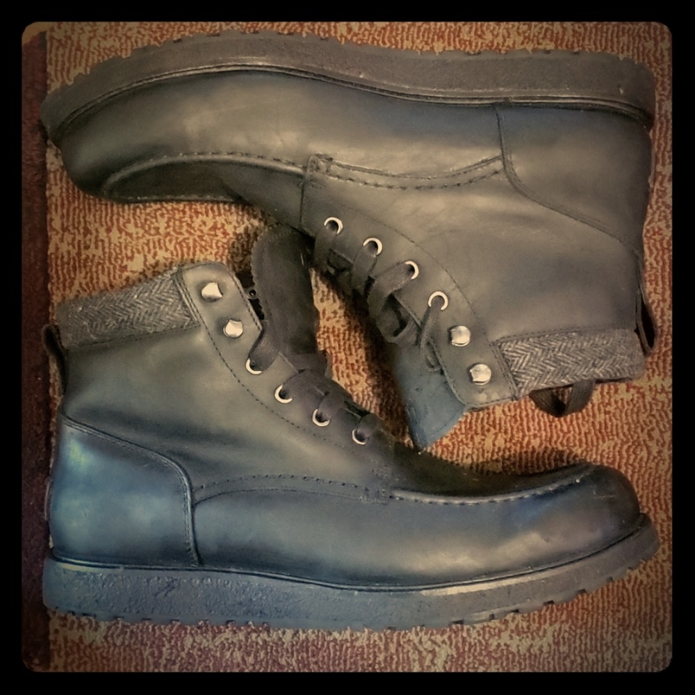 Ugg boots size 12